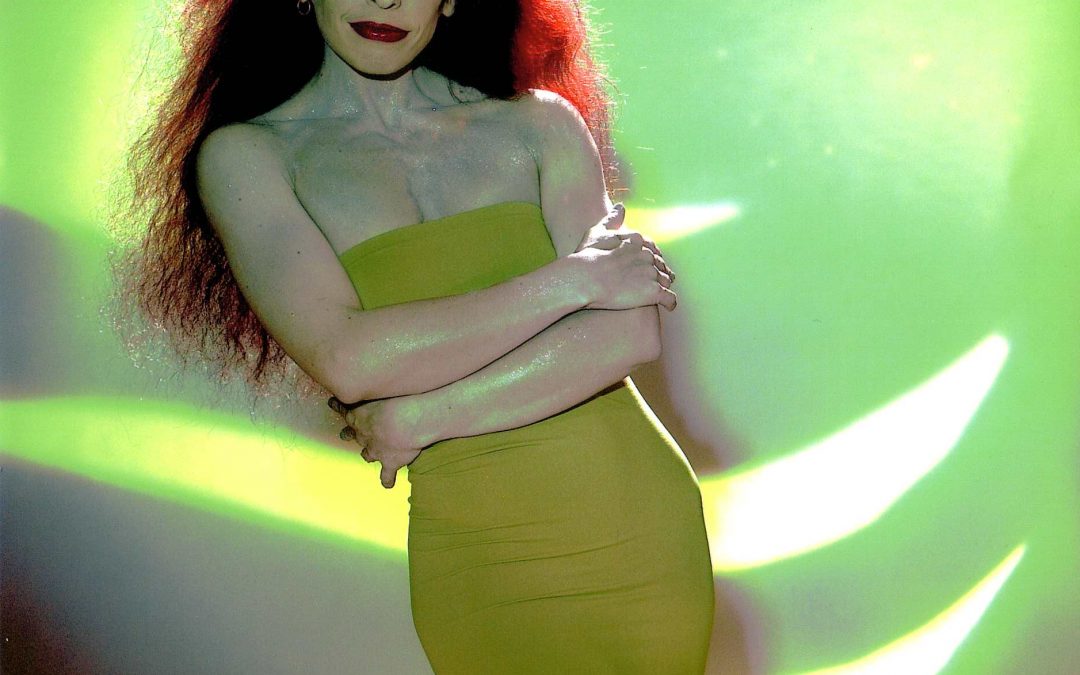 Isis in der Langzeitperformance NYX